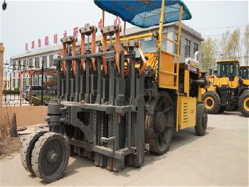 昆明多錘頭路面破碎機價格解析及水泥混凝土路面破碎機選購指南